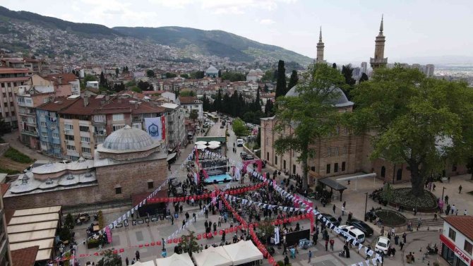 Bursa’da 600 Yıllık Erguvan Bayramı Yaşatılıyor