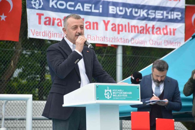 Köy, Karnaval Alanına Döndü
