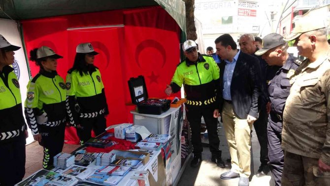 Bingöl’de “Yayalar İçin 5 Adımda Güvenli Trafik” Uygulaması Yapıldı