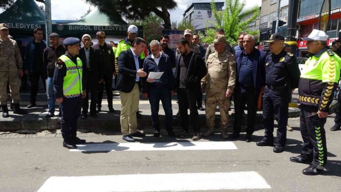 Bingöl’de “Yayalar İçin 5 Adımda Güvenli Trafik” Uygulaması Yapıldı