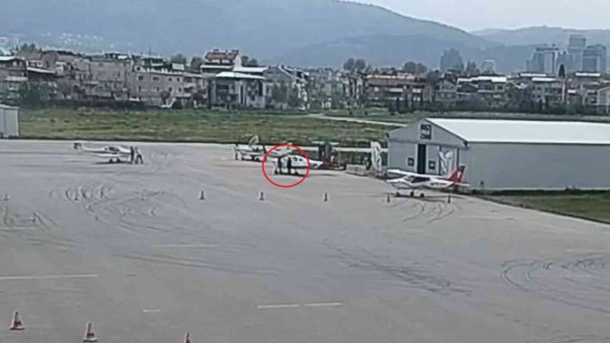 Ölüme Böyle Gitmişler...düşen Uçağın Pilotlarının Havalimanındaki Son Görüntüleri Ortaya Çıktı
