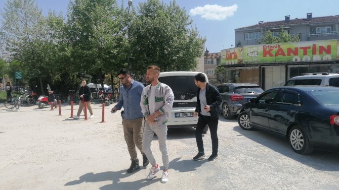 Bursa’da 2 Kişiyi Yaralayan Şüpheli Tutuklandı