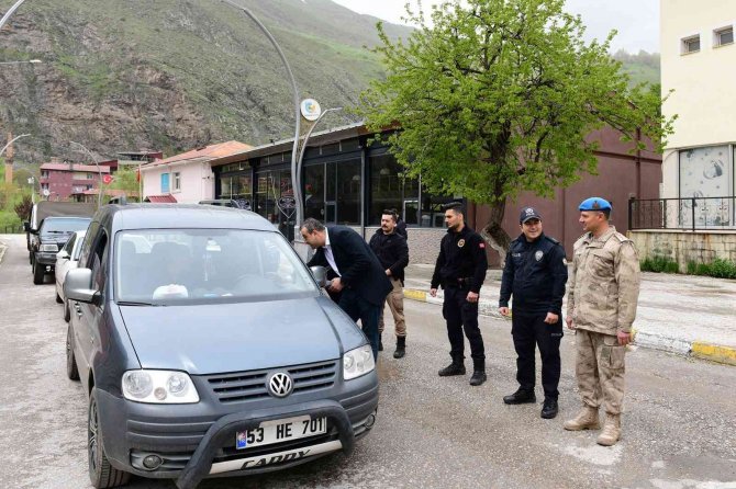 Çatak’ta “Yayalar İ̇çin 5 Adımda Güvenli Trafik” Uygulaması Yapıldı