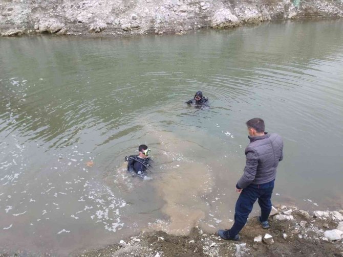 Balık Tutarken Dereye Düşen Adamın Cansız Bedeni Bulundu