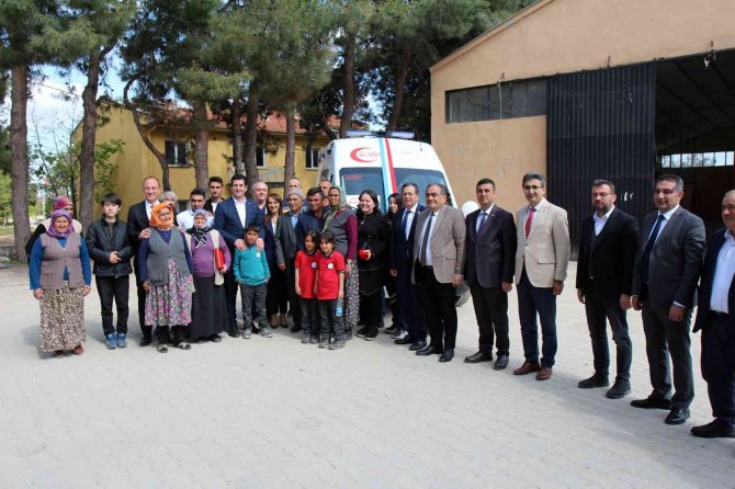 Hayırsever Vatandaştan Sağlık Müdürlüğüne Ambulans Bağışı