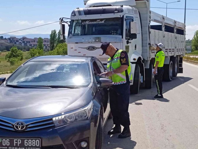 Trafik Ekiplerinden ‘Yaya Önceliği’ Denetimi