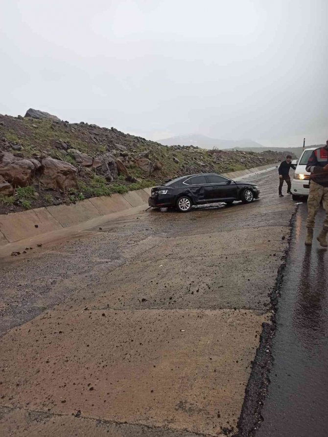 Elazığ’da Trafik Kazası: 4 Yaralı