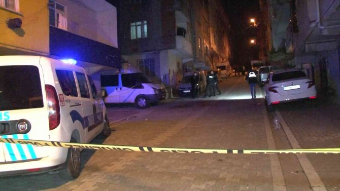 Esenyurt’ta Husumetlisini Sokak Ortasında Öldürdü