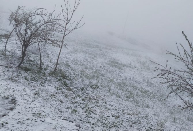 Hakkari Köylerinde Mayıs Ayında Kar Sürprizi