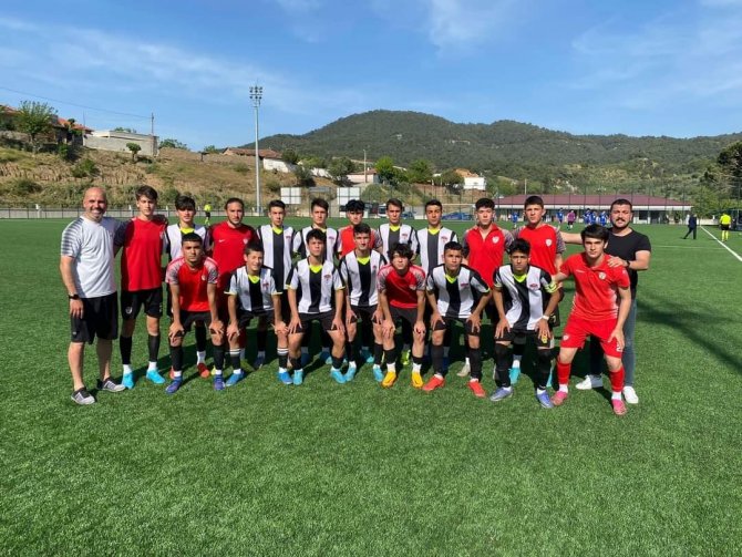 Şampiyonun Adı Manisaspor U16 Takımı