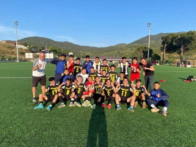 Şampiyonun Adı Manisaspor U16 Takımı