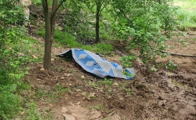 Traktörün Altında Kalan Sürücü Hayatını Kaybetti
