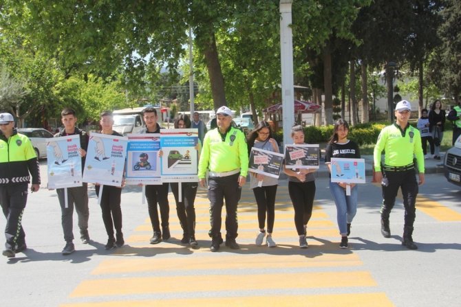 Sarıgöl’de ’Karayolları Trafik Haftası’ Etkinliği