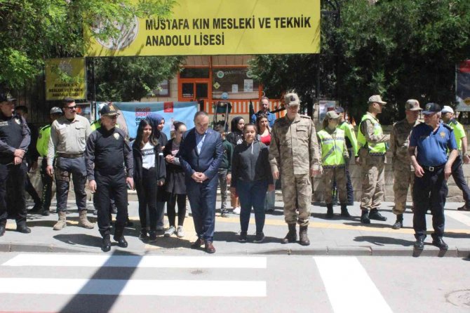 Kilis’te "Yayalar İçin 5 Adımda Güvenli Trafik" Etkinliği Yapıldı
