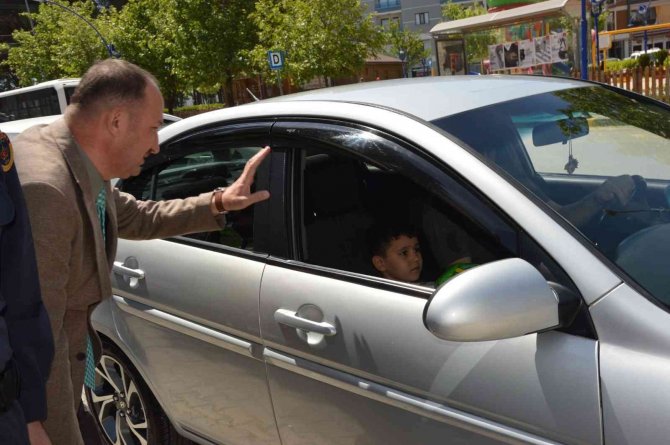 Yunusemre’de Yol Gösterici Trafik Denetimi