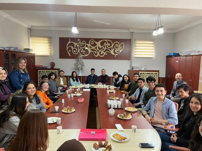 Osmancık’ta Lise Öğrencileri İle Mezunlar Buluştu