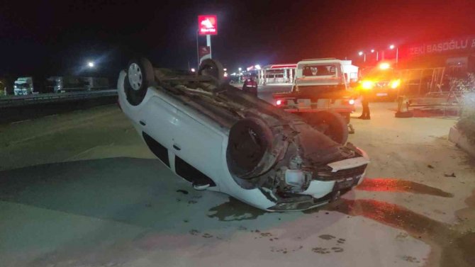Takla Atan Otomobilden Yaralı Kurtuldu