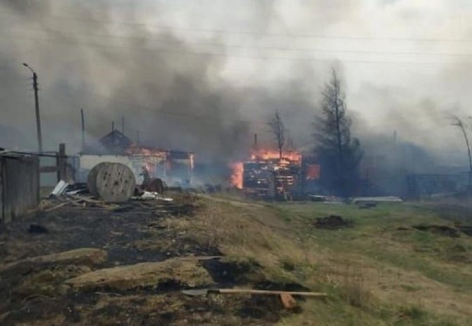 Sibirya’daki Orman Yangınları Evlere Sıçradı: 5 Ölü