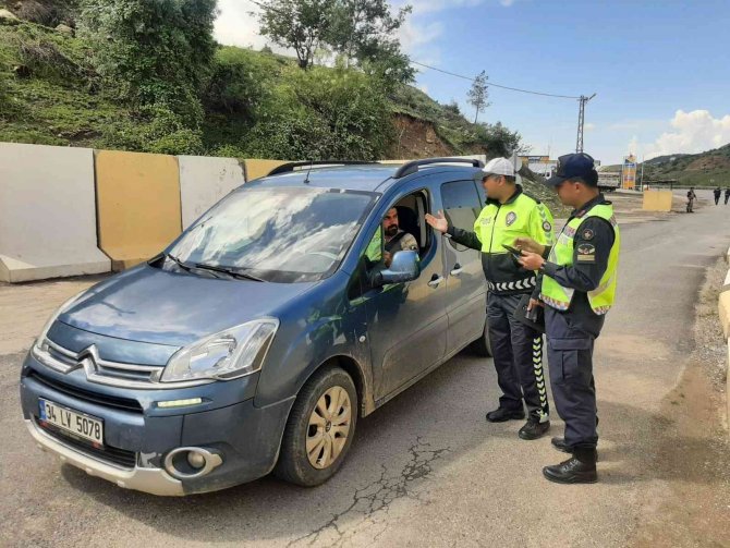 Sason’da ’Yayalar İçin 5 Adımda Güvenli Trafik’ Projesi Tanıtıldı