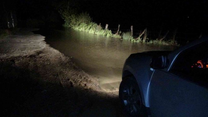 Sinop’ta Karasu Çayı Taştı, Tarım Arazileri Sular Altında Kaldı