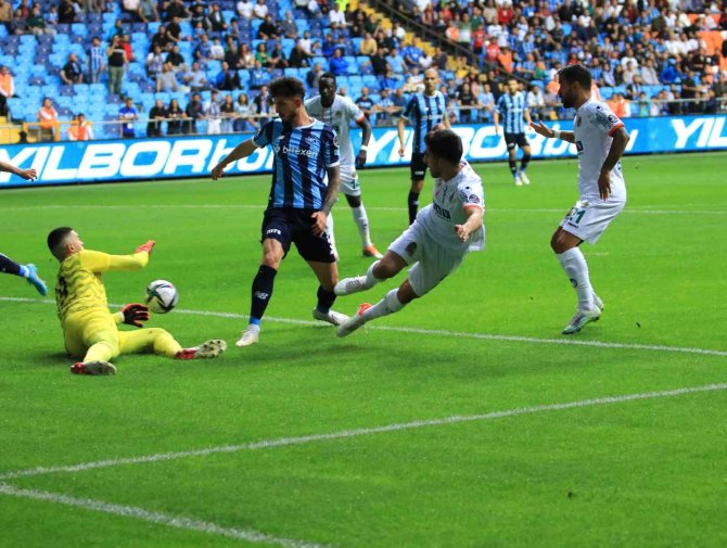 Spor Toto Süper Lig: Adana Demirspor: 0 - Alanyaspor: 1 (Maç Devam Ediyor)