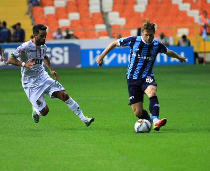 Spor Toto Süper Lig: Adana Demirspor: 1 - Aytemiz Alanyaspor: 1 (İ̇lk Yarı)