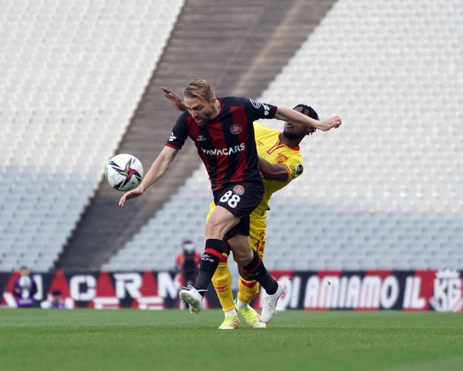 Spor Toto Süper Lig: Karagümrük: 1 - Göztepe: 0 (İ̇lk Yarı)