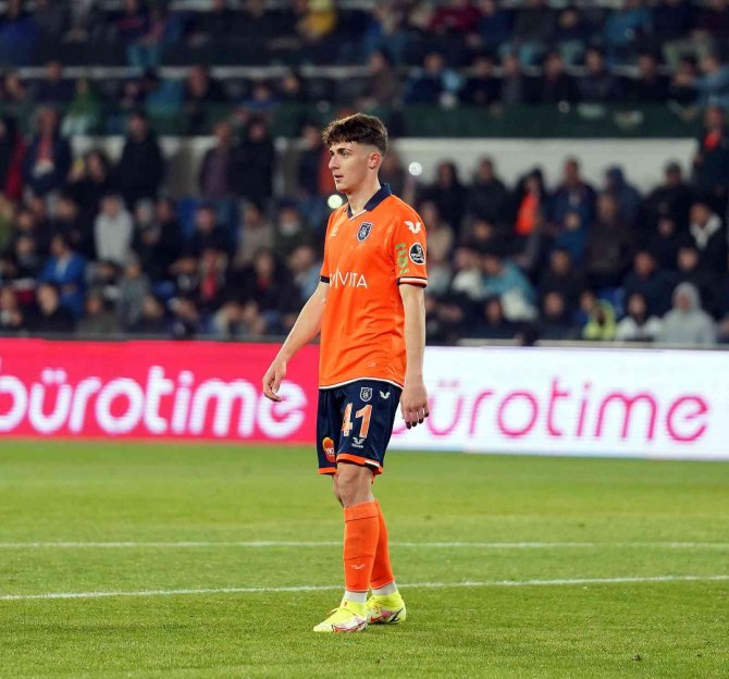 Spor Toto Süper Lig: Medipol Başakşehir: 0 - Galatasaray: 0 (Maç Sonucu)