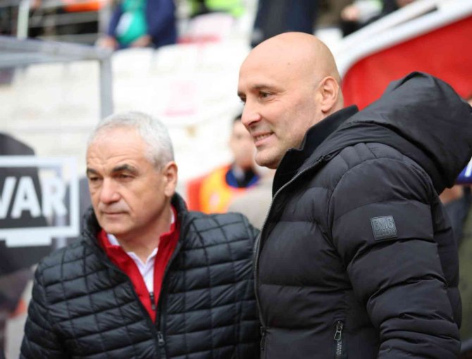 Spor Toto Süper Lig: Sivasspor: 0 - Kasımpaşa:0 (İ̇lk Yarı)