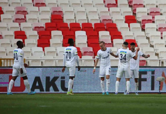 Spor Toto Süper Lig: Sivasspor: 1 - Kasımpaşa: 3 (Maç Sonucu)