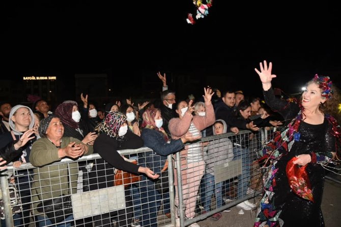 Suzan Kardeş Keşan’da Sahne Aldı