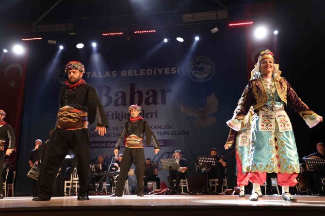 Türk Dünyası Bu Gösteride Buluştu