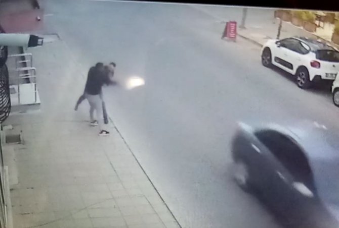 Tekirdağ’da Bıçaklı Saldırı Anı Kamerada