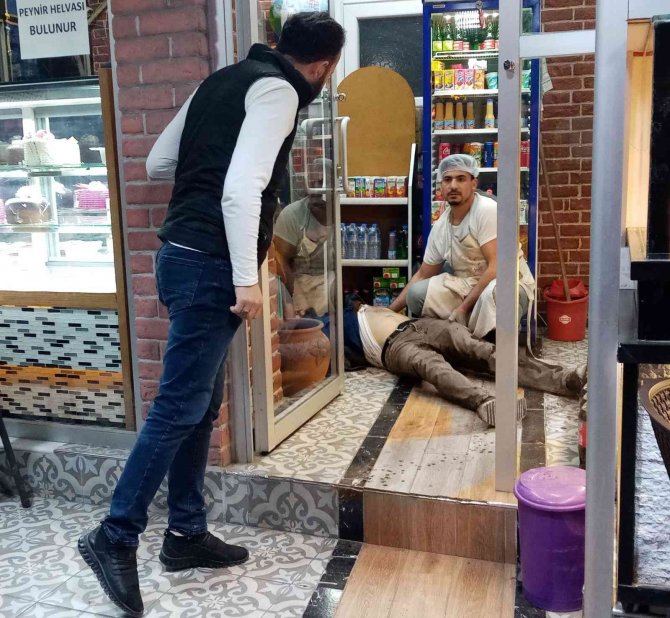 Tekirdağ’da Bıçaklı Saldırı Anı Kamerada