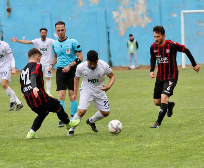 Tff 2. Lig: Pazarspor: 0 - Uşak Spor: 0