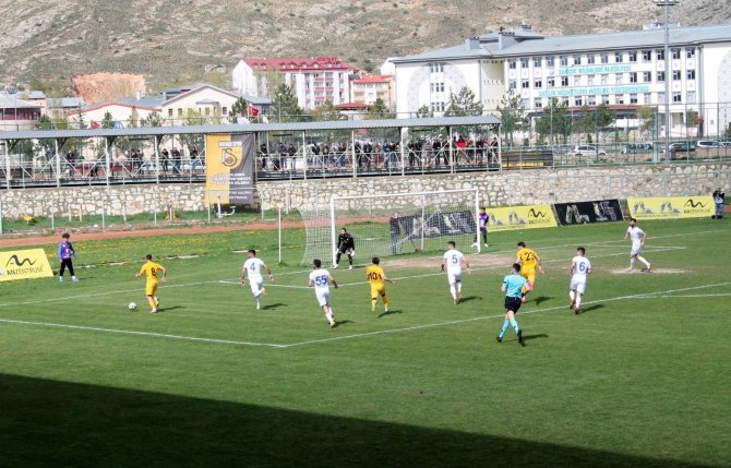 Ergene Velimeşe Spor’u 1-0 Mağlup Eden Bayburt Özel İ̇dare Spor, Play-off’ta