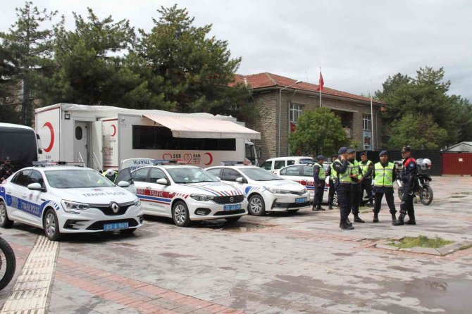 Elazığ’da ’Yayalar İçin 5 Adımda Güvenli Trafik Uygulaması’ Gerçekleştirildi