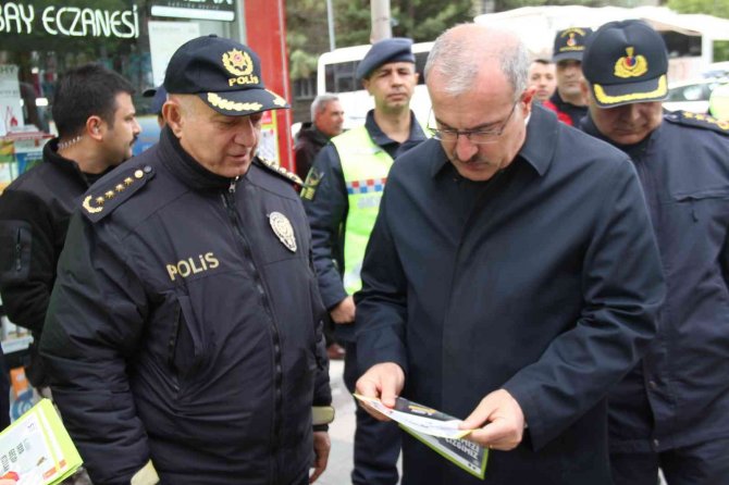 Elazığ’da ’Yayalar İçin 5 Adımda Güvenli Trafik Uygulaması’ Gerçekleştirildi