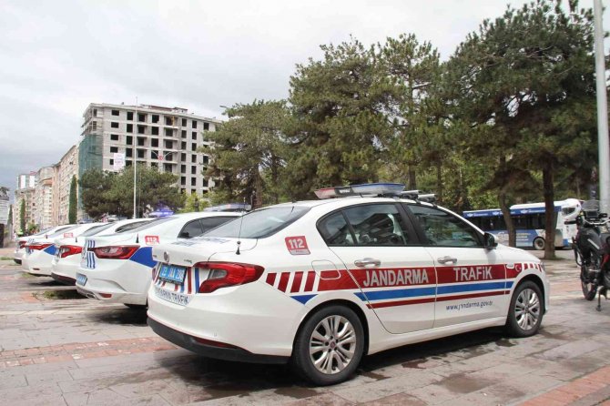 Elazığ’da ’Yayalar İçin 5 Adımda Güvenli Trafik Uygulaması’ Gerçekleştirildi