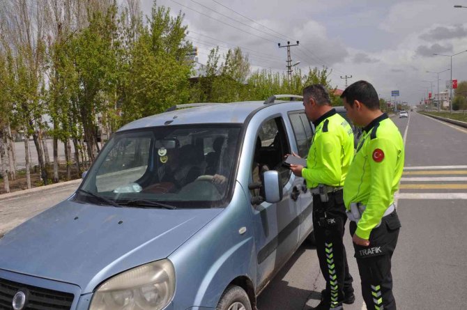 Bulanık’ta ‘Yayalar İ̇çin 5 Adımda Güvenli Trafik’ Etkinliği Gerçekleştirildi