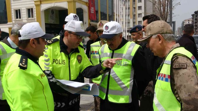 Van’da “Yayalar İ̇çin 5 Adımda Güvenli Trafik” Uygulaması Yapıldı