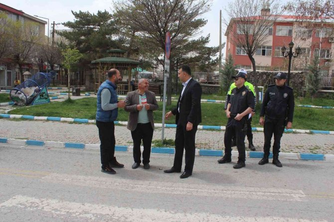 Muradiye ’De Yayalar İ̇çin 5 Adımda Güvenli Trafik’ Uygulaması