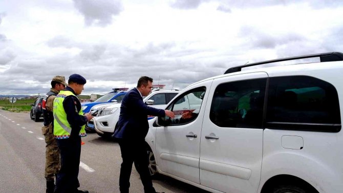 ’Yayalar İ̇çin 5 Adımda Güvenli Trafik’ Uygulamasıyla Sürücü Ve Yayaları Bilgilendirdi