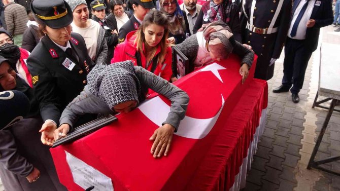 Şehit Uzman Çavuş Dündar, Yozgat’ta Son Yolculuğuna Uğurlandı