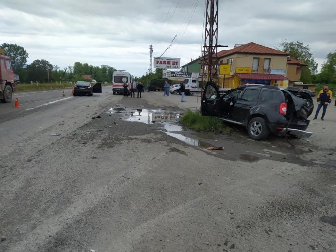 Zonguldak’ Ta Feci Kaza: 1 Ölü, 3 Yaralı