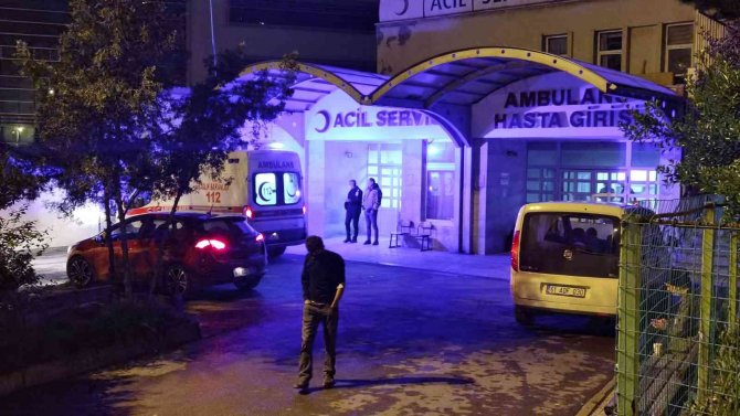 Gazinoda Bıçaklı Kavga: 1 Yaralı