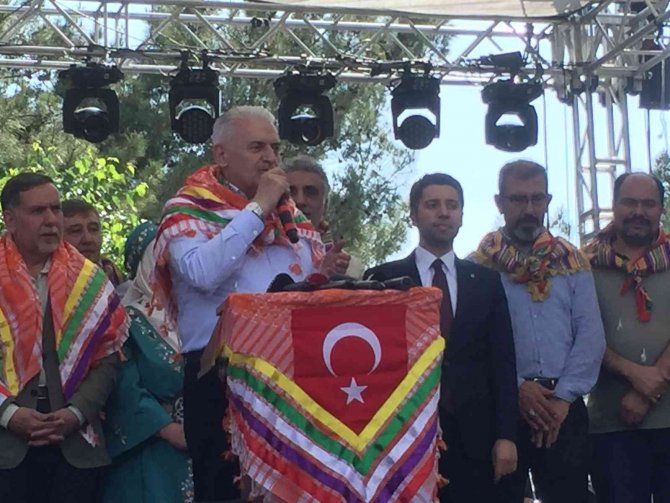 Binali Yıldırım "Toy Beyi" Seçildi