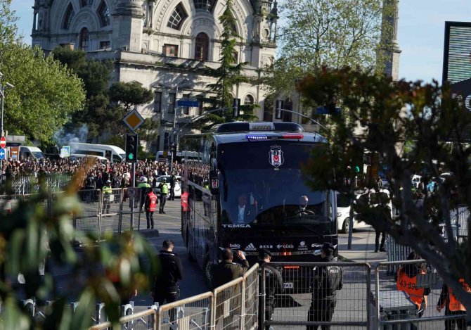 Beşiktaş, Derbi İçin Stada Ulaştı