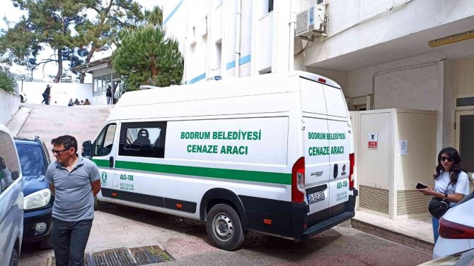 İ̇ngiliz Turist, Denizde Ölü Bulundu