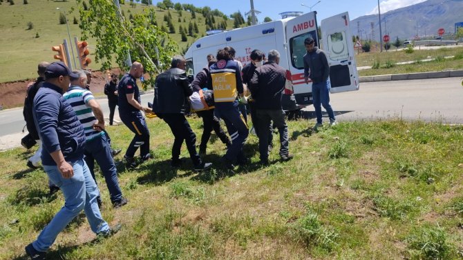 Elazığ’da Trafik Kazası: 5 Yaralı
